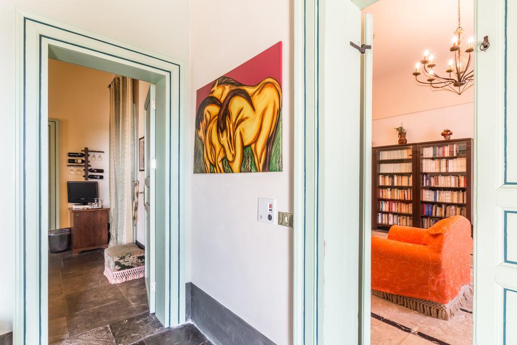 Casina Di Grotta Di Ferro Guest House Santa Croce Camerina Luaran gambar