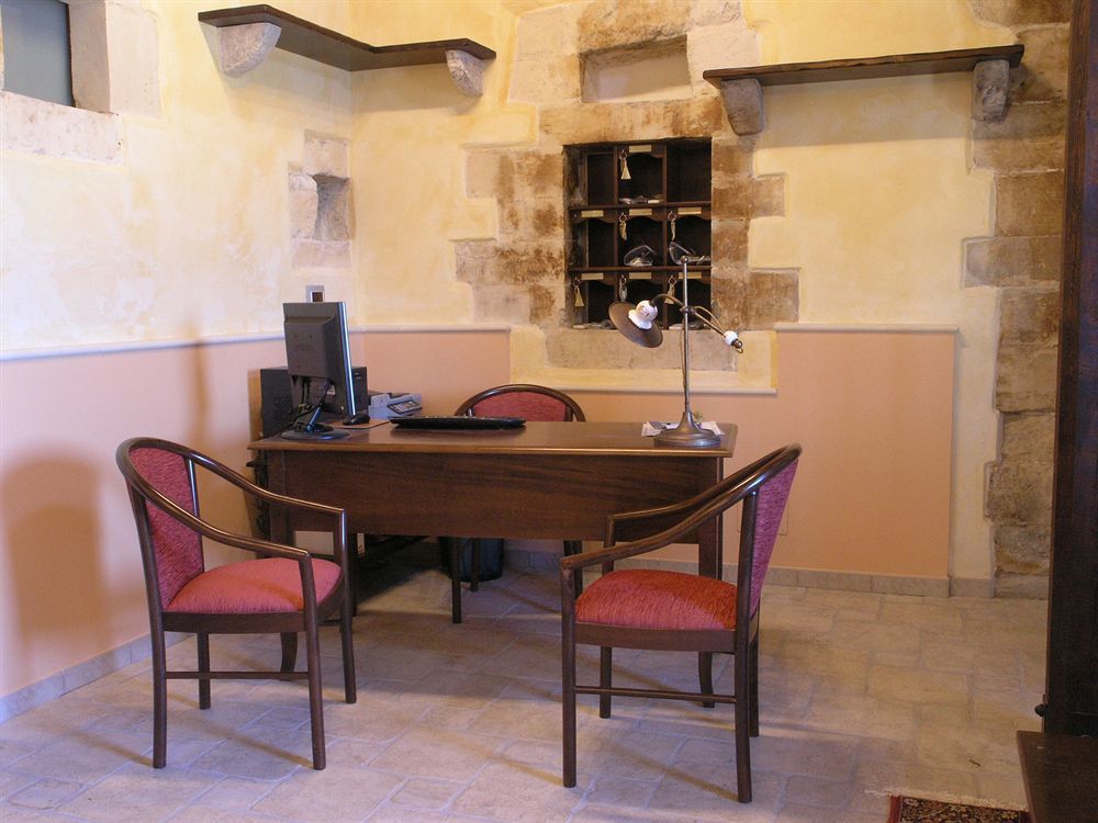 Casina Di Grotta Di Ferro Guest House Santa Croce Camerina Luaran gambar